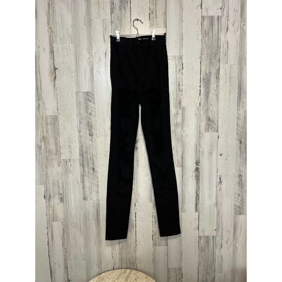 Fashion nova Black ripped jeans - Picture 1 of 6